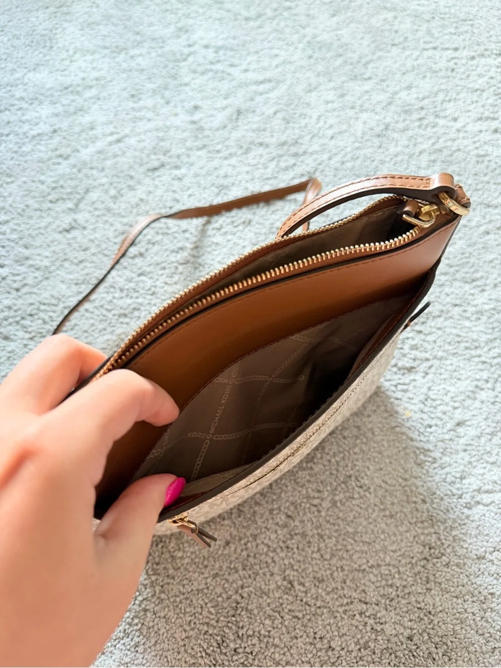 Michael Kors Beige and Brown Signature Crossbody Messenger